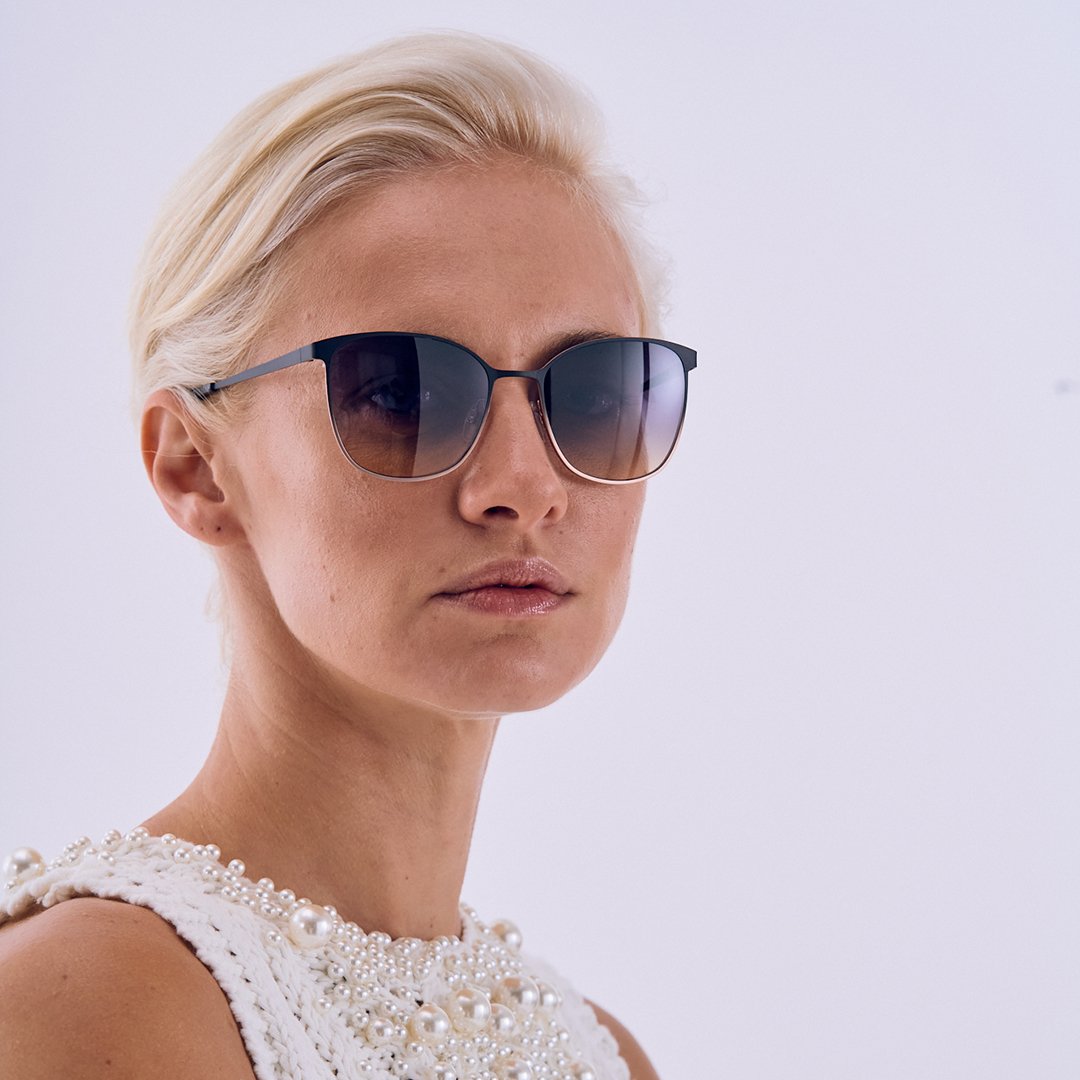 UNKOMPLIZIERTESGRUNVERLAUF_54X18X140